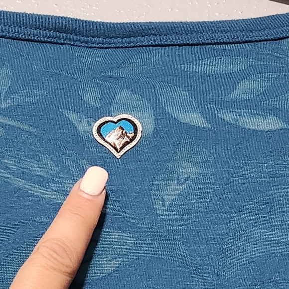 KUHL Women's Blue V-Neck Floral Burnout Short Sleeve Shirt XL Outdoor Hiking - Picture 6 of 13